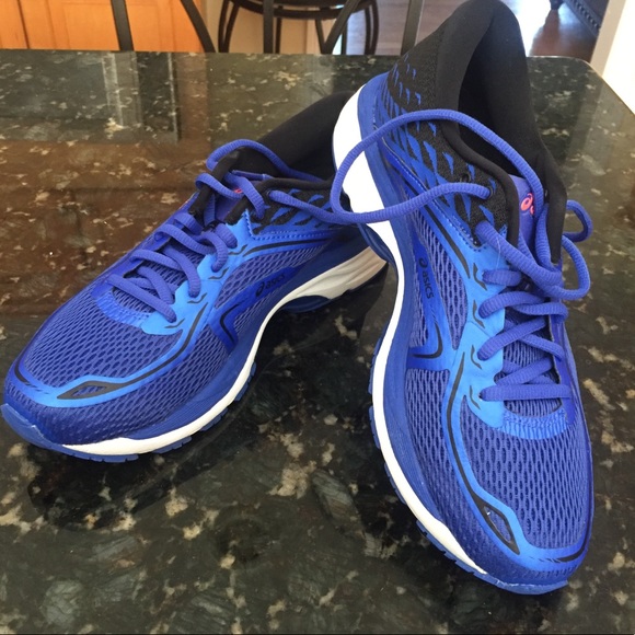 chaussures running asics gel cumulus 19 chaussures running asics gel cumulus 19